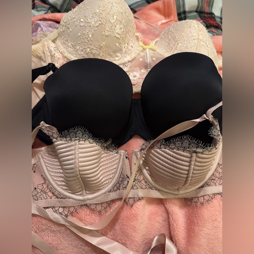 11/12 Bras Used once/new/new wt tags